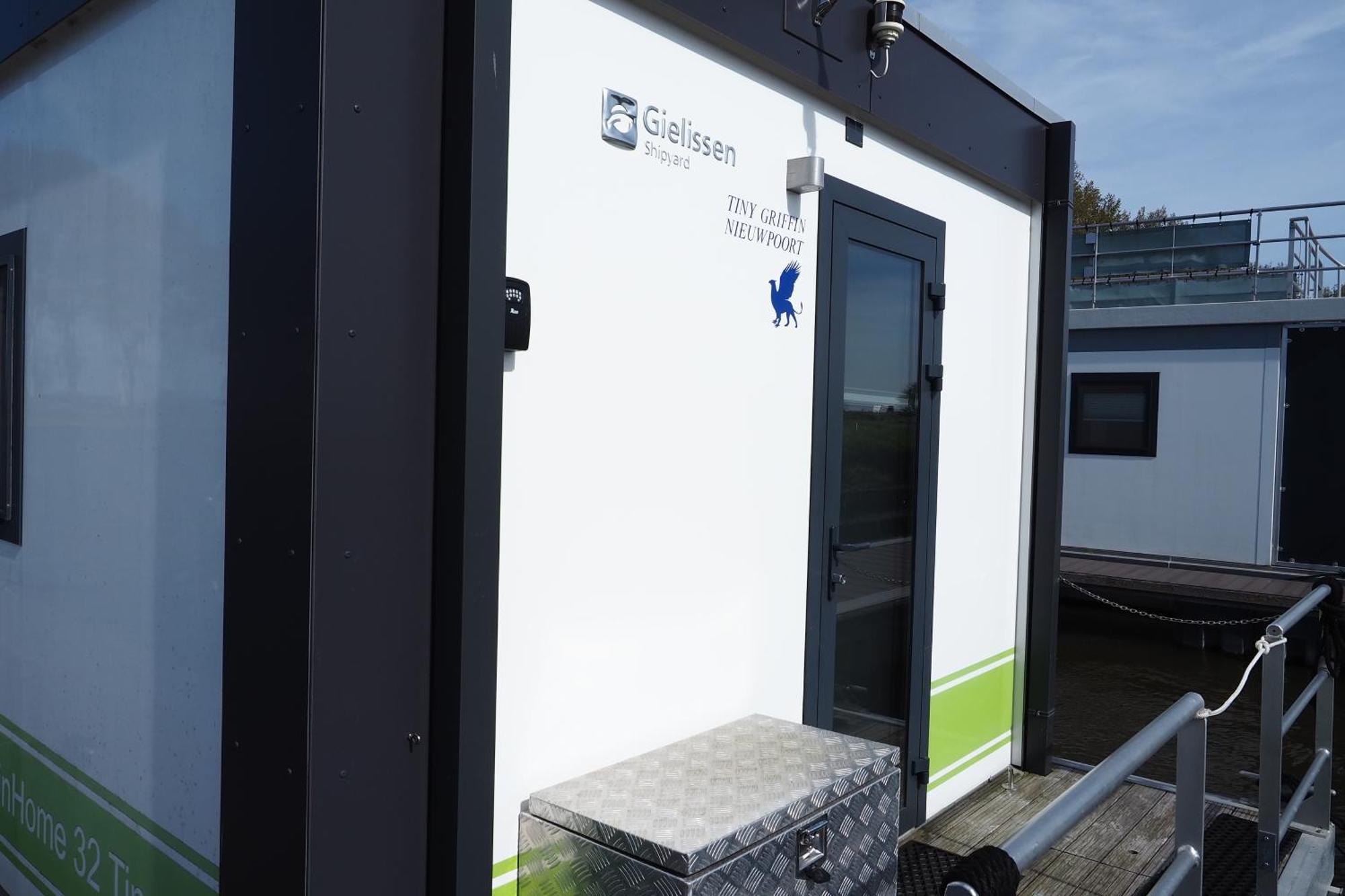 Houseboat Tiny Griffin Hotel Nieuwpoort Exterior foto