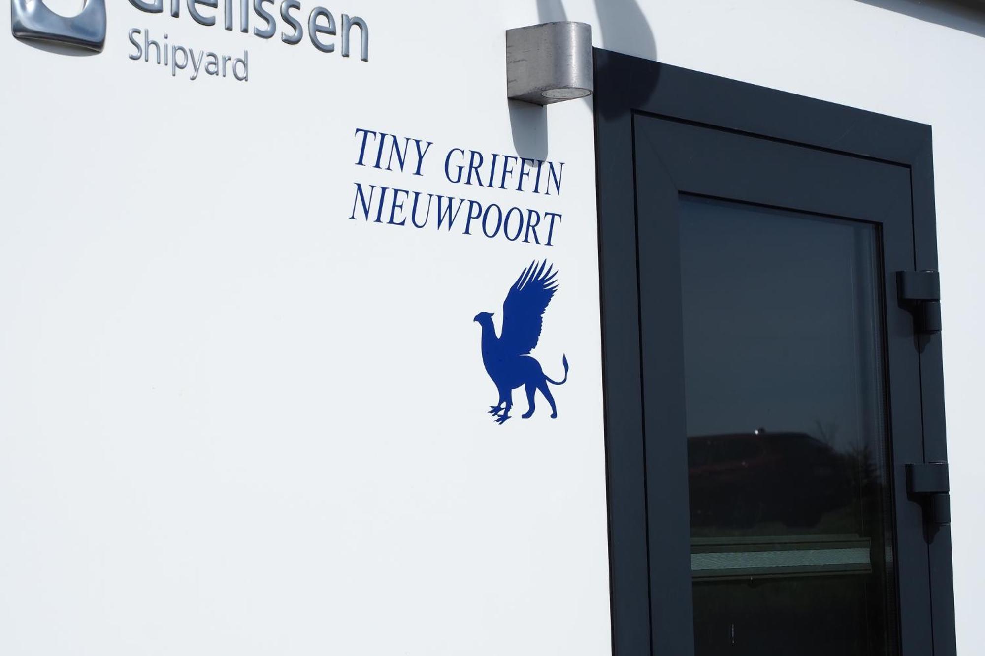 Houseboat Tiny Griffin Hotel Nieuwpoort Exterior foto
